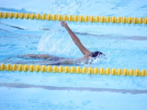 Corsie nuoto galleggianti